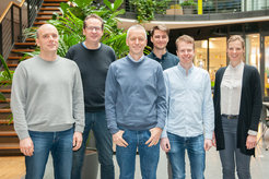 Das Team von Snifits4Health (von links nach rechts): Norbert Danz (Fraunhofer IOF), Dirk Kuhlmeier (Fraunhofer IZI), Kai Johnsson (MPI for medical research), Stephan Schake (Fraunhofer IOF), Corentin Gondrand (MPI for medical research), Elisabeth Wenzel (Fraunhofer IZI)